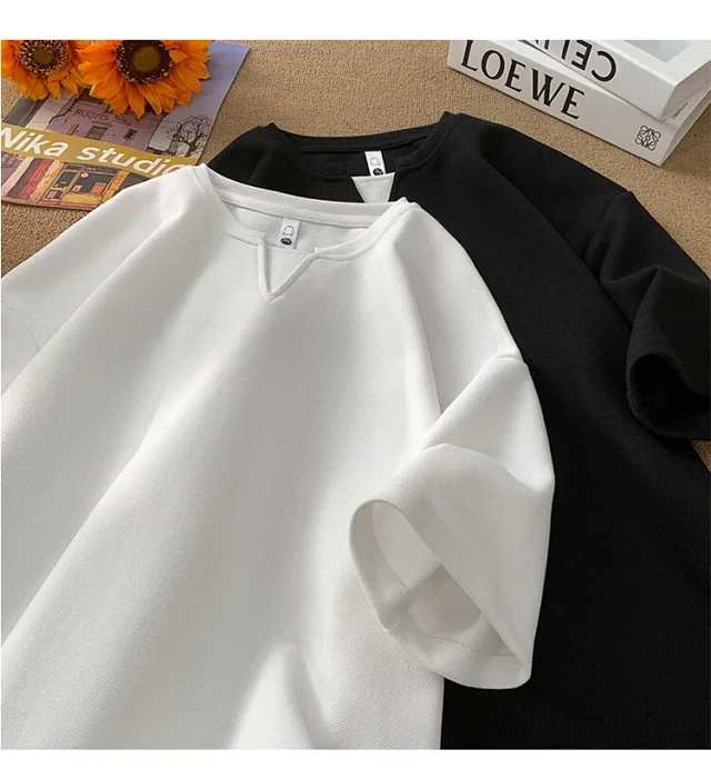 Men's Mock Two-Piece V-Neck Heavyweight Tee Detail