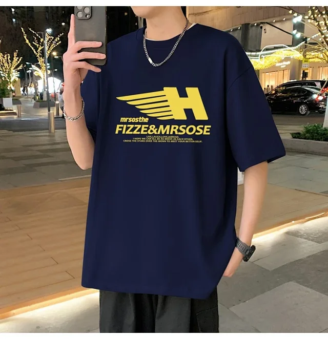 Men's Heavyweight Cotton Relaxed Short-Sleeve Tee Detail