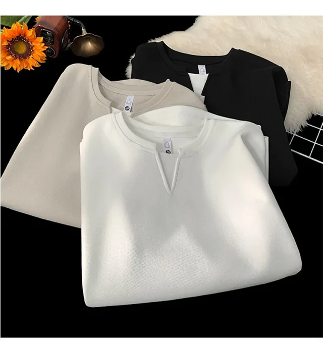 Men's Mock Two-Piece V-Neck Heavyweight Tee Detail