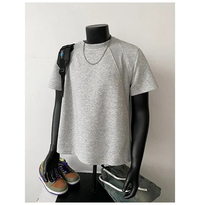 Design Space Cotton Breathable Short-Sleeve Tee Detail