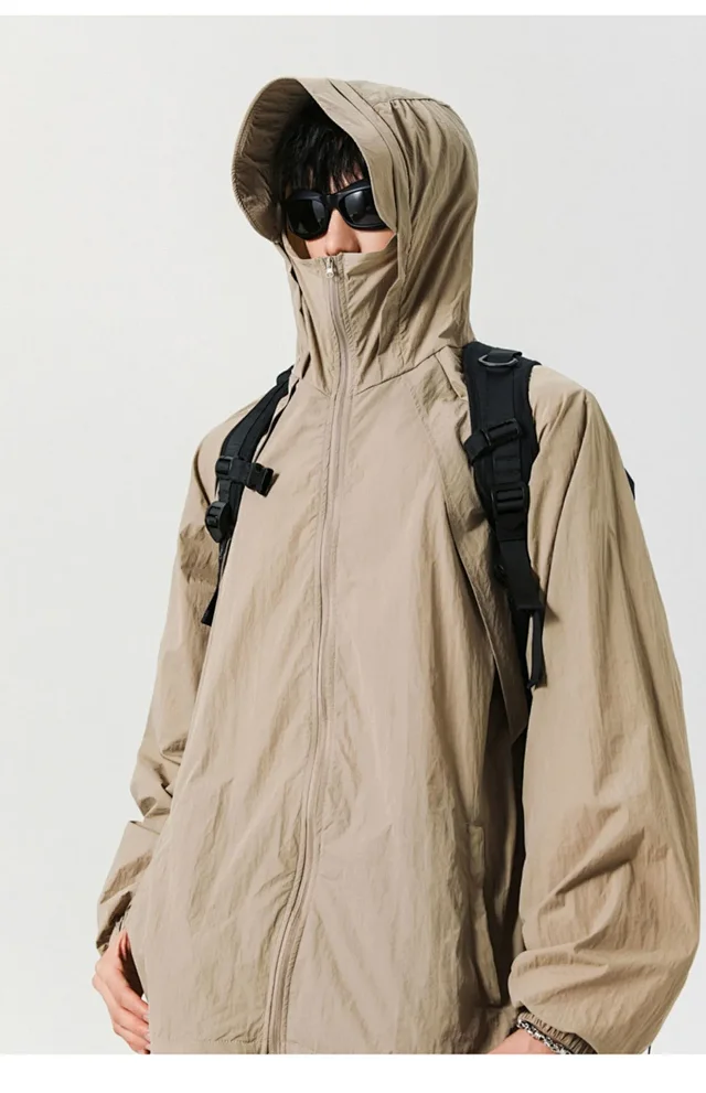 Trendy Men's Hooded Sun Jacket 2025 Detail