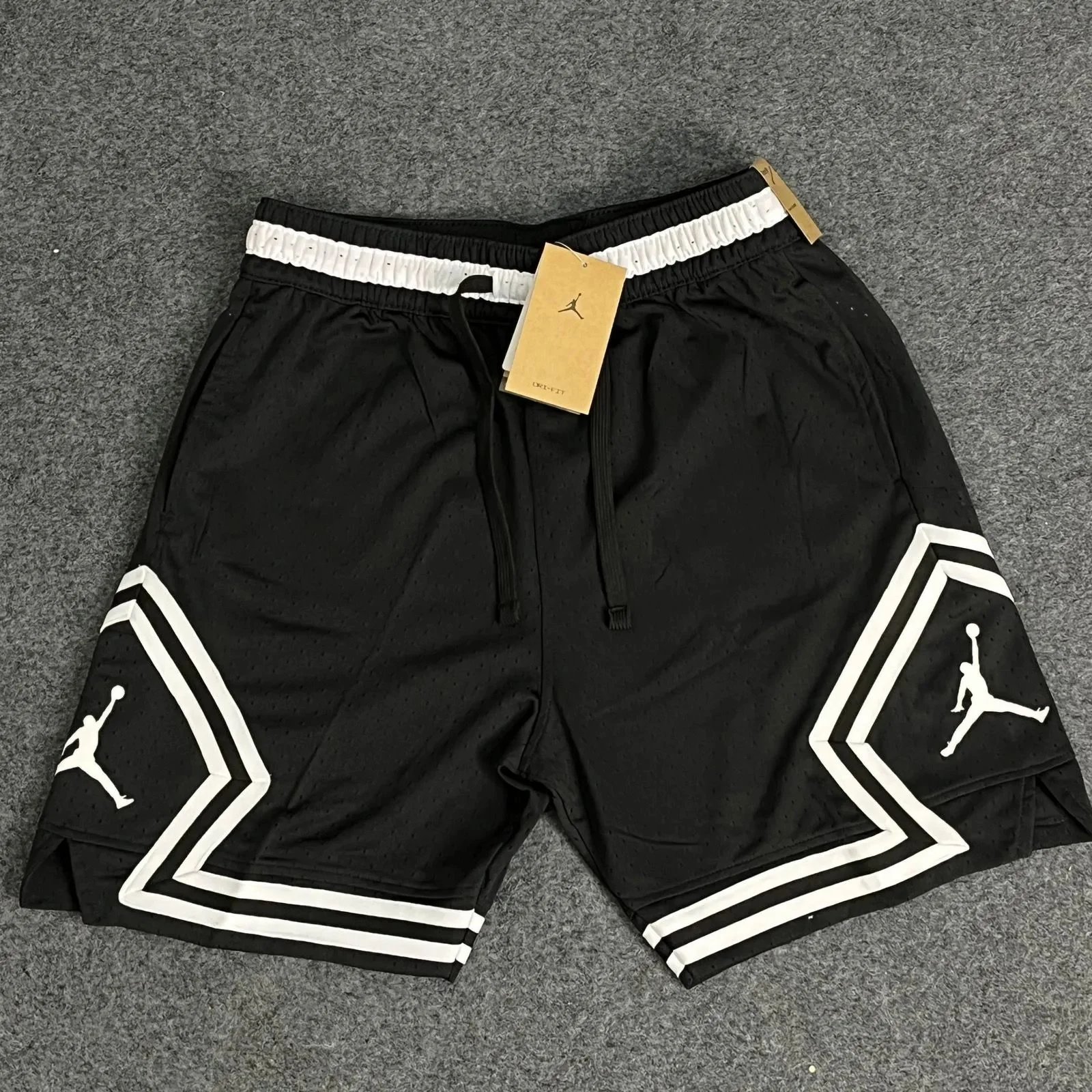 N010 Black