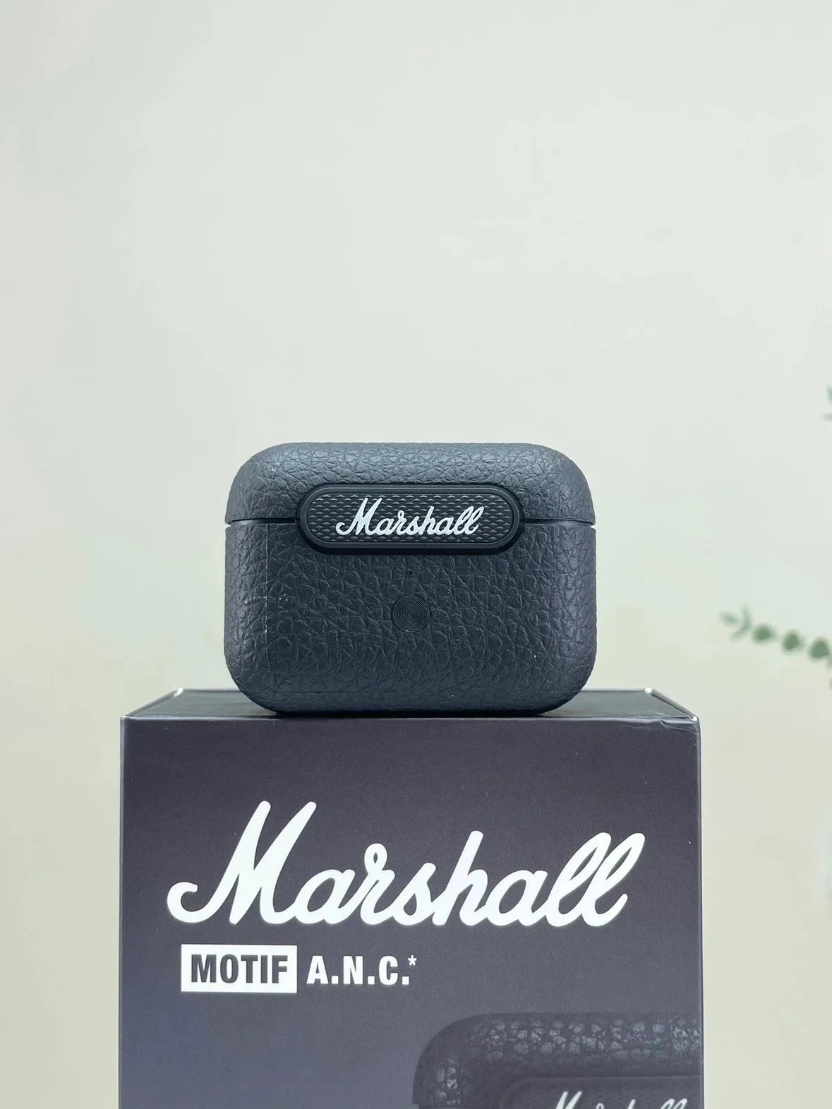 Marshall Headphones Motif A.N.C. True Wireless Earbuds image 4