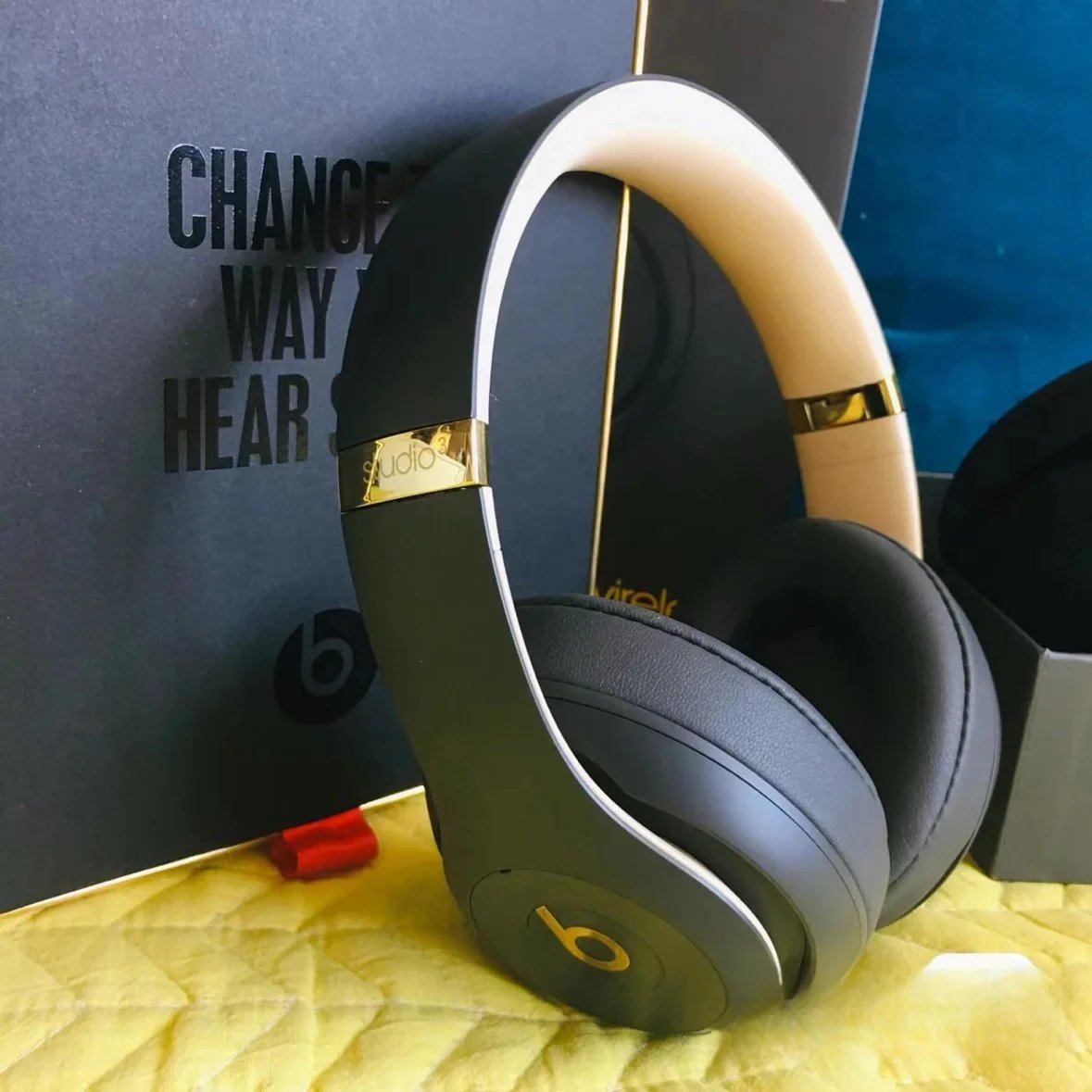 Beats Headphones Studio3 Wireless Over-Ear image 4