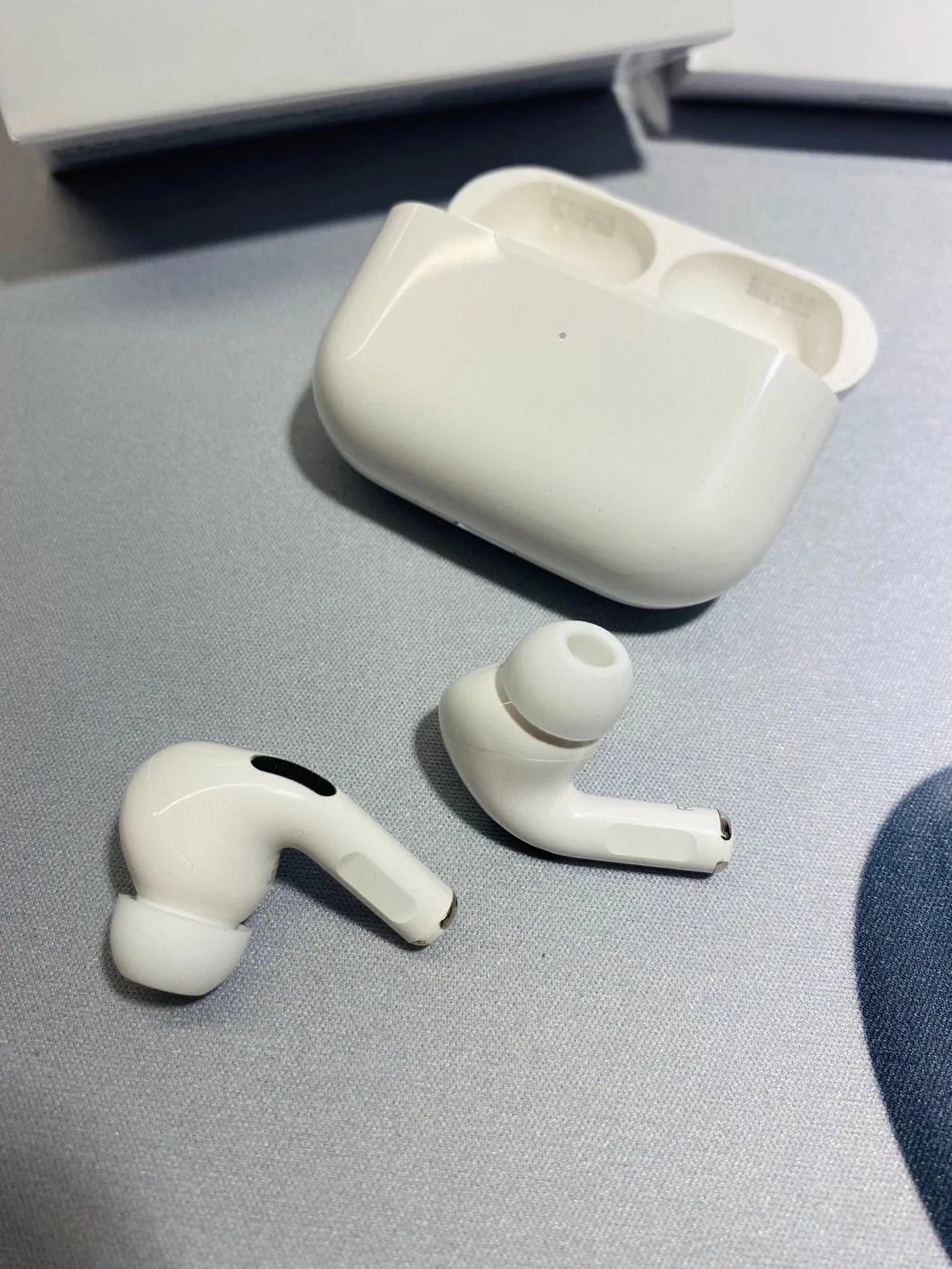 Apple Headphones AirPods Pro image 9
