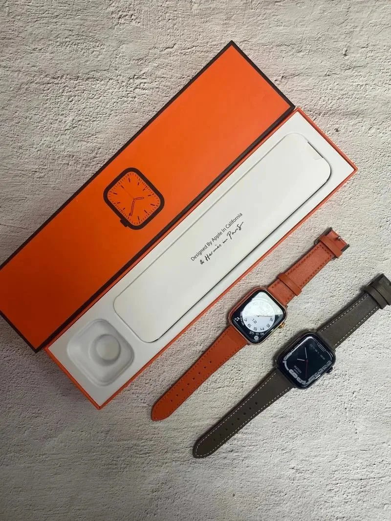 Apple Watch-style smartwatch image 8