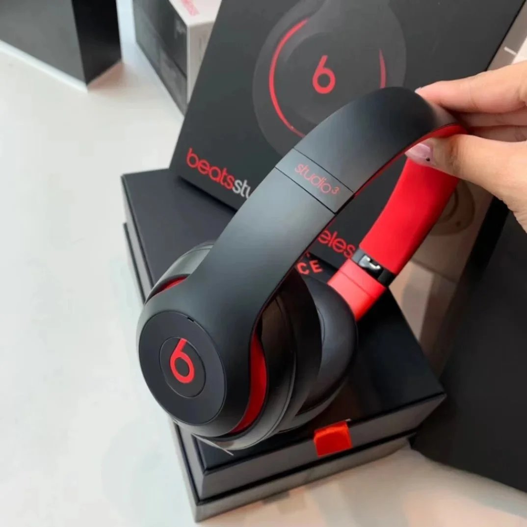 Beats Headphones Solo Pro Wireless Over-Ear image 7