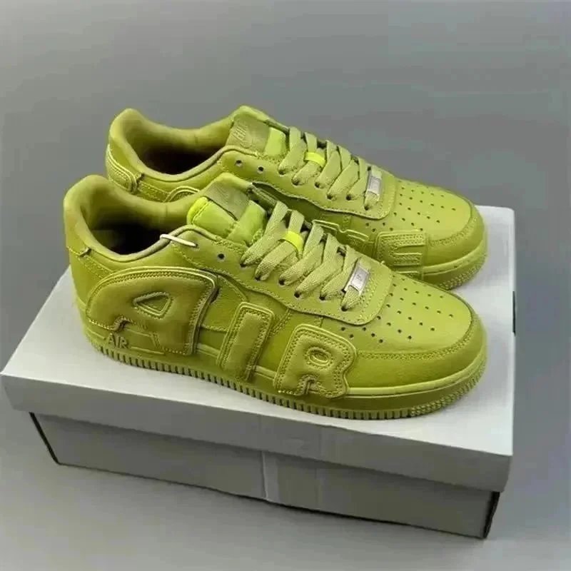 Sports Shoes photo 4