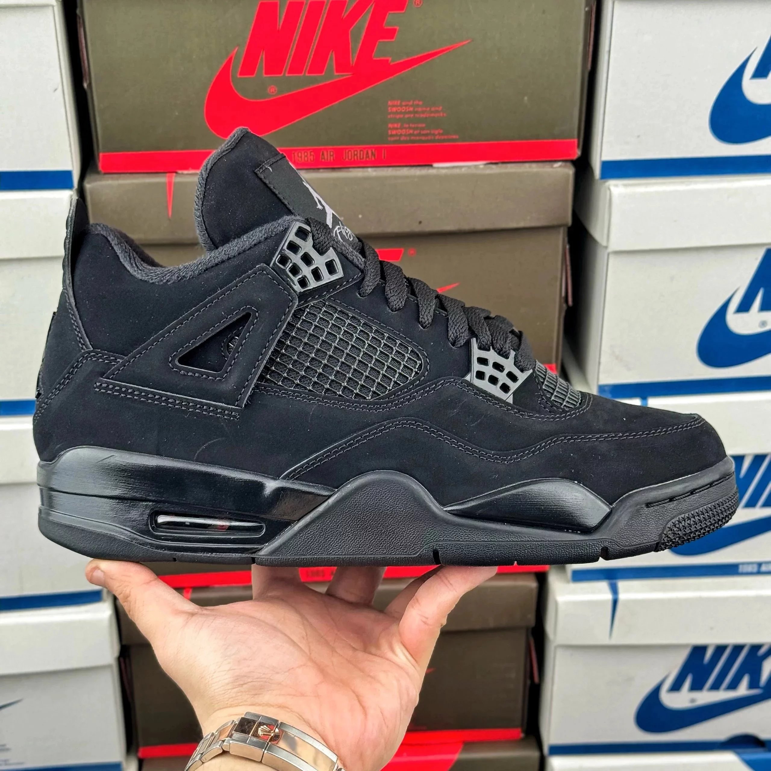 AJ4 Black Cat Black Cat CU1110-010