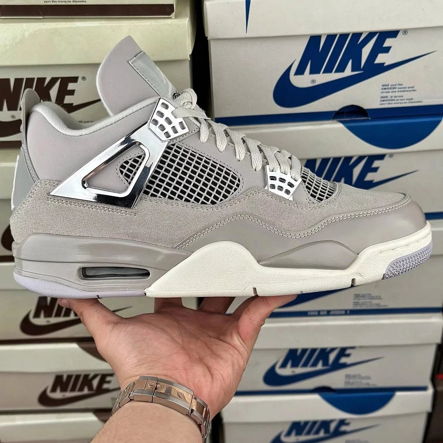 AJ4 Light Iron Ore Gray AQ9129-001