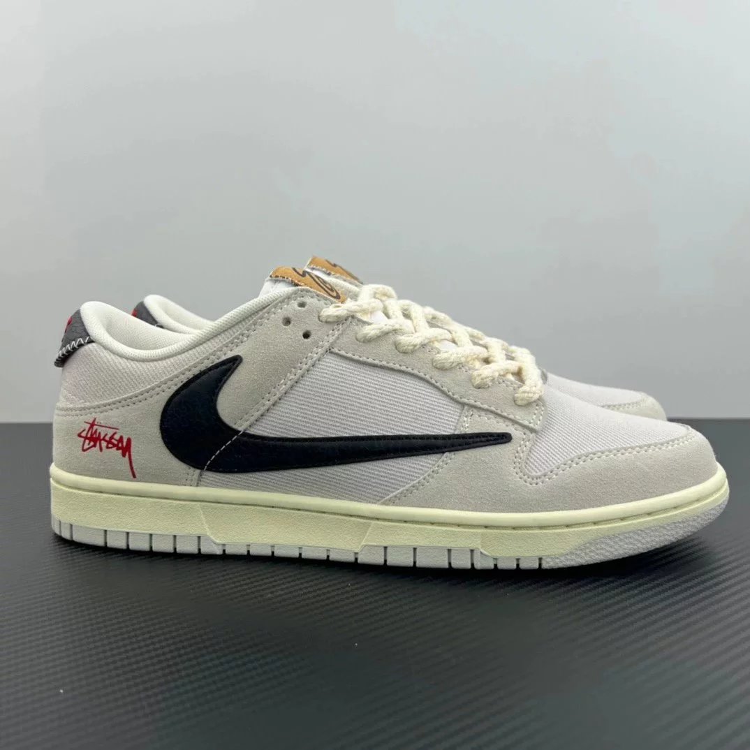 G Batch travis Scott x Stussy Dunk
