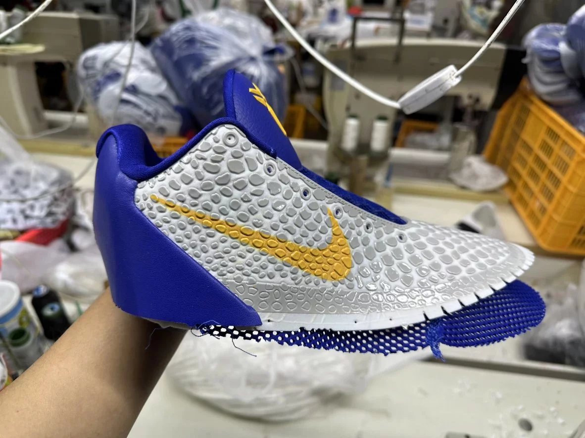 kobe6 Lakers is ready to ship. If you like it, you can collect it and reserve it for purchase!