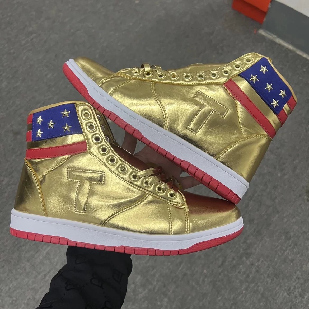 WM version Air Jordan 1 joint Trump