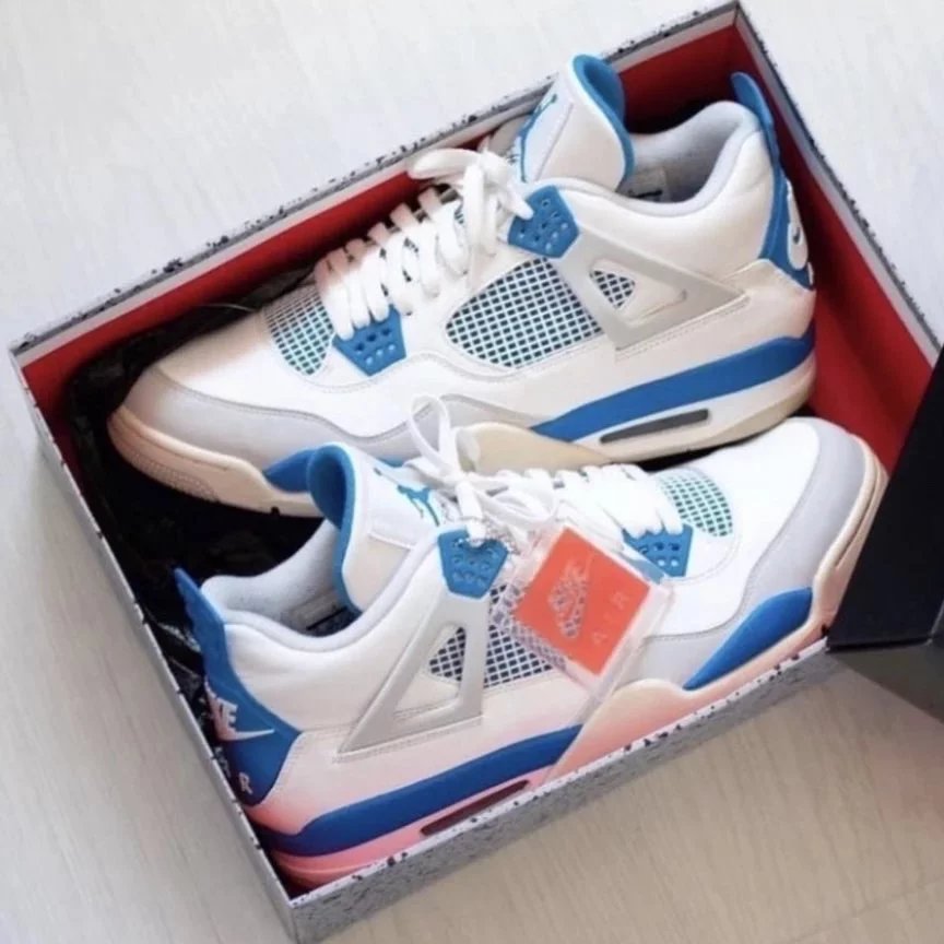 Military Blue（2024）