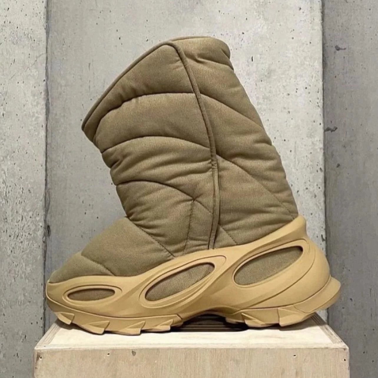 Yeezy NSLTD Boot Khaki|GX0054