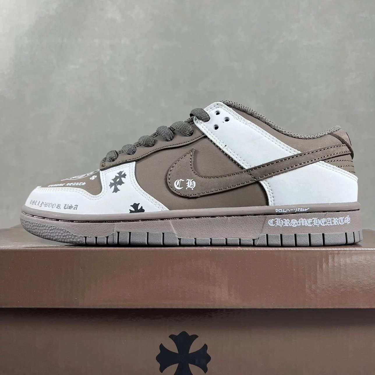 Dunk Low Crow Heart co-branded low top item number GD3326-302
