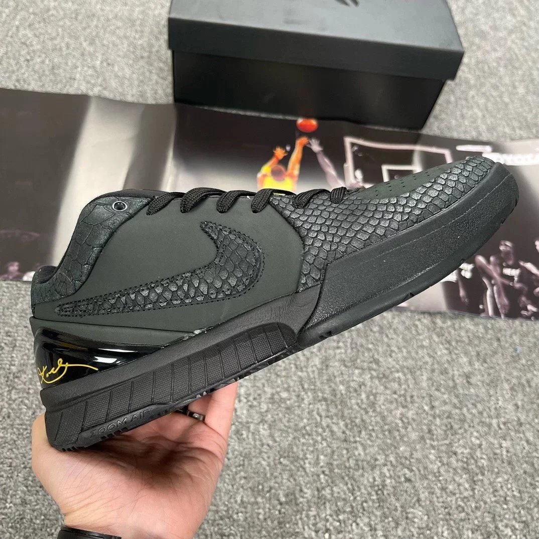 Zoom Kobe 4/8