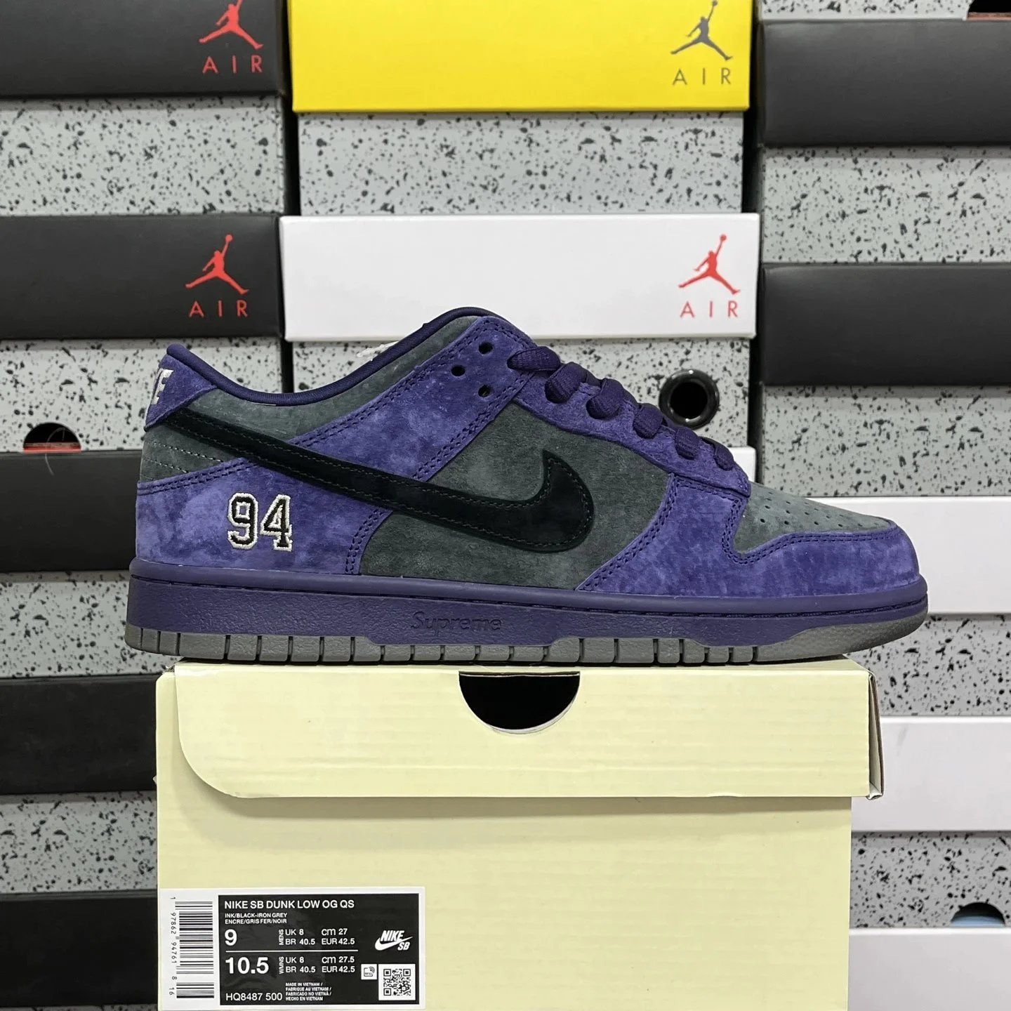 Nike SB Supreme x Nike SB Dunk Low OG QS Purple / Black / Iron Grey Sneakers Skateboard Shoes