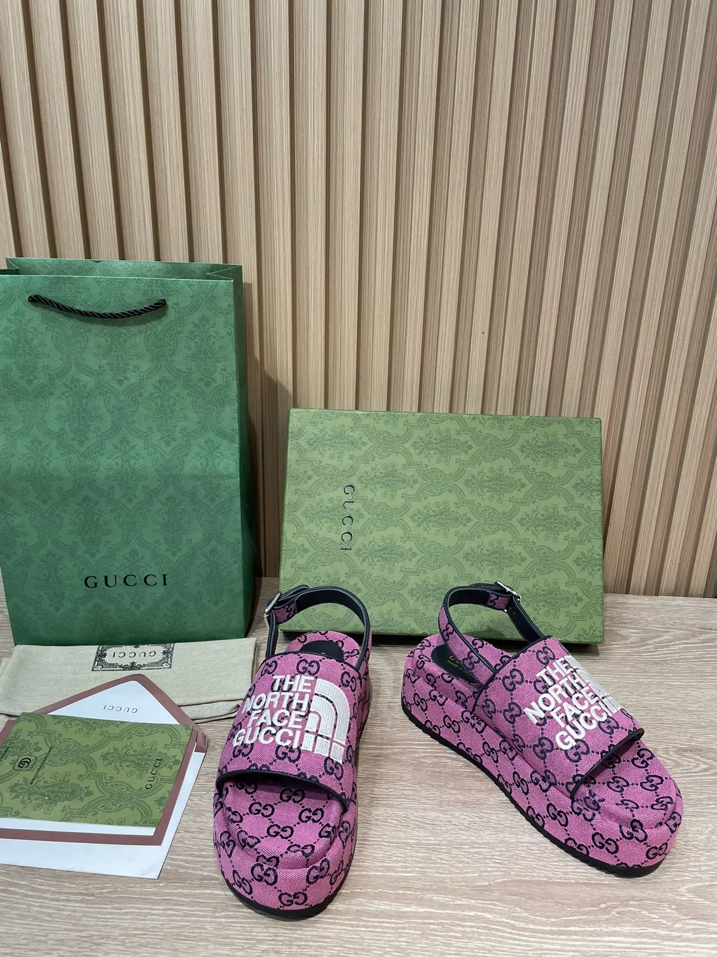 Gucci Sandals Monogram — 14