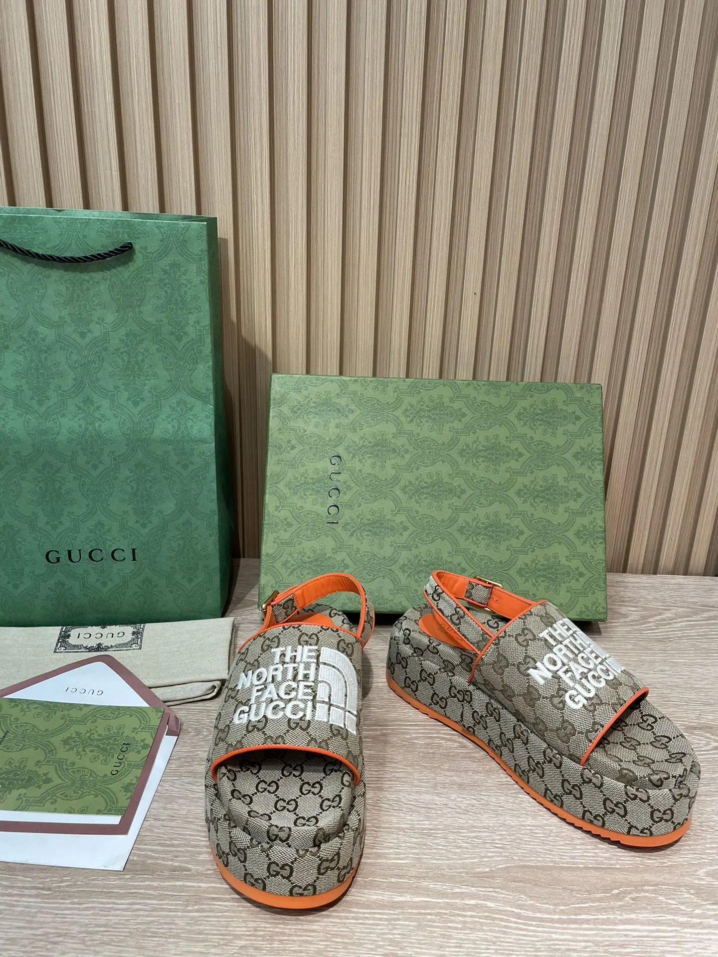 Gucci Sandals Monogram — 16