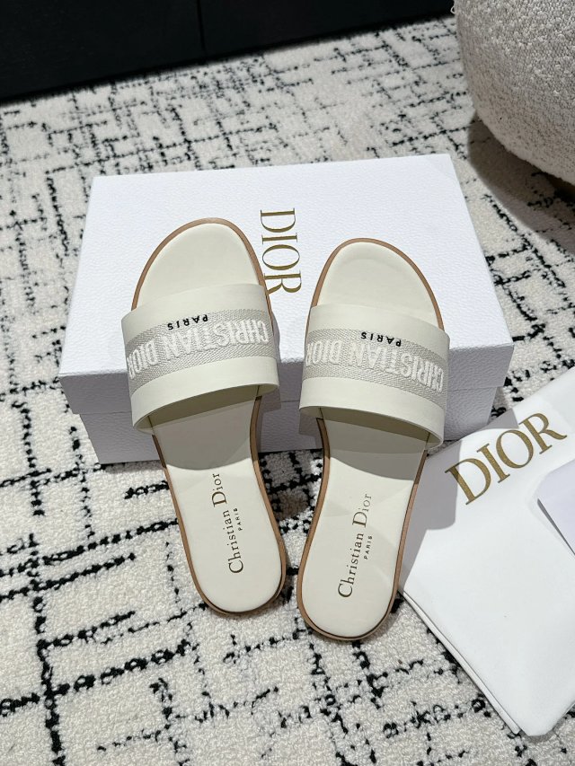 Dior Slipper: seller detail photo 9