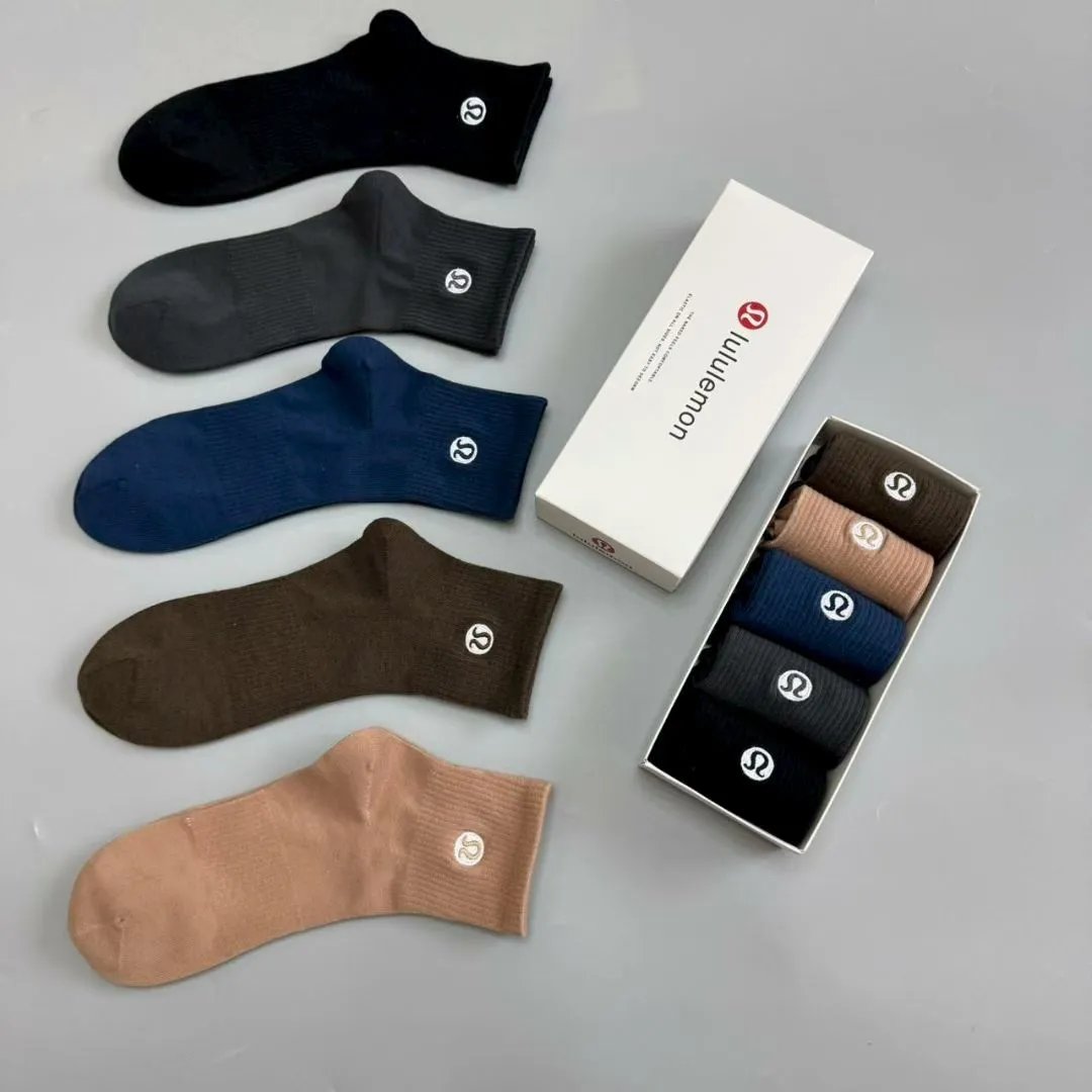 One Box of Five Pairs, Color Assorted