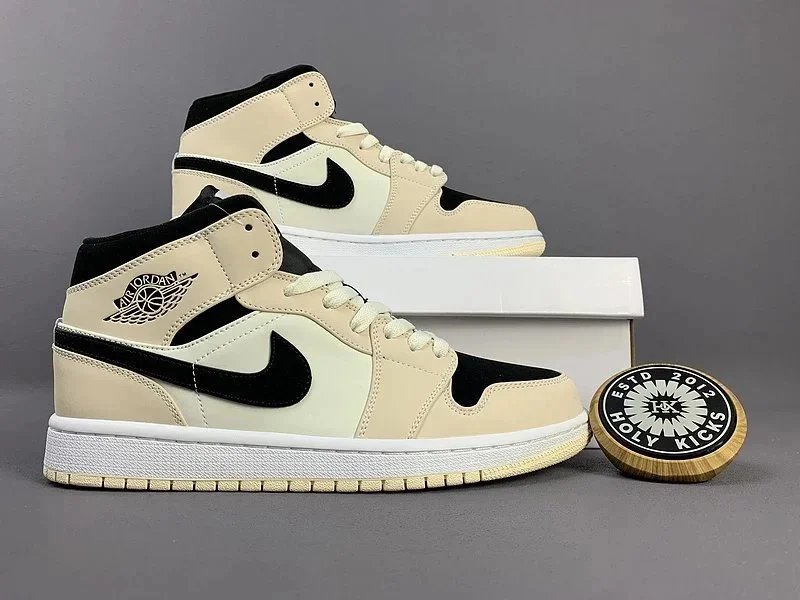 Air Jordan 1 High 'University Blue' Sneakers Basketball Shoes - 11