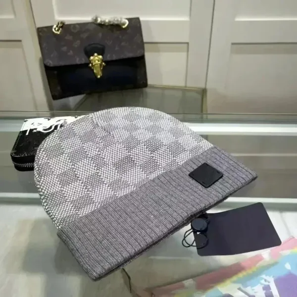 Louis Vuitton Monogram Tweed Beanie, Scarf, and Gloves Set Gray/Black Accessories - 3