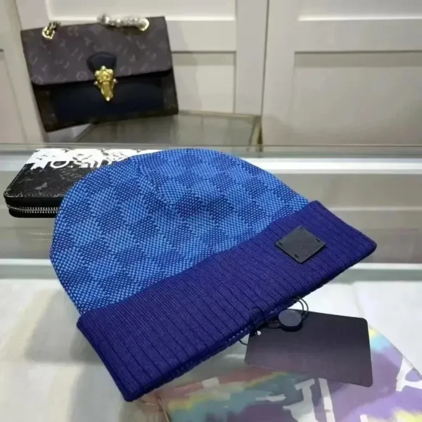 Louis Vuitton Monogram Tweed Beanie, Scarf, and Gloves Set Gray/Black Accessories - 5