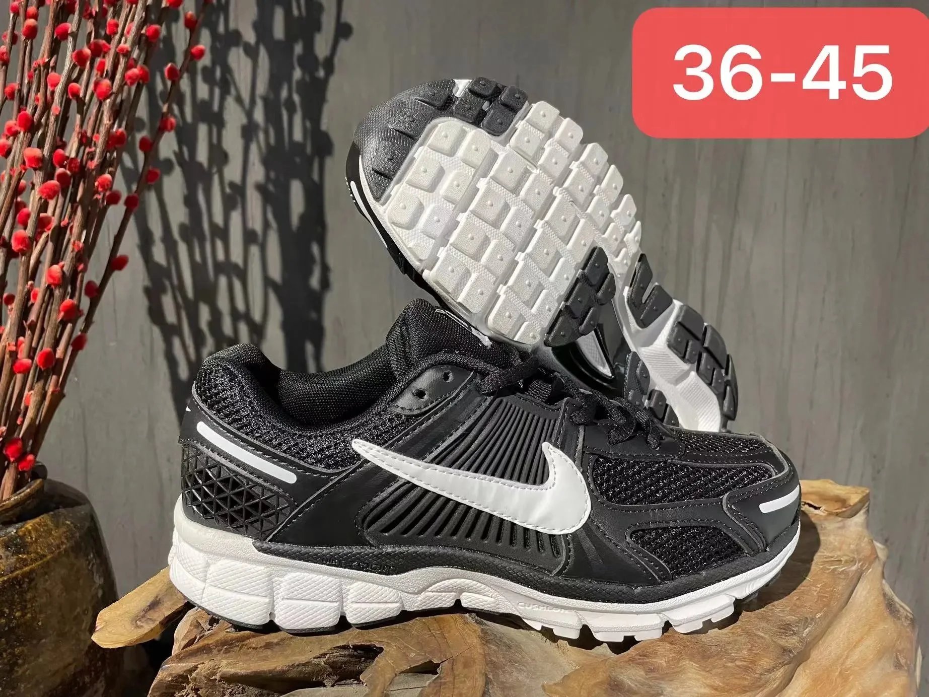 Nike Zoom Vomero 5 Black Cream Running Shoes - 8