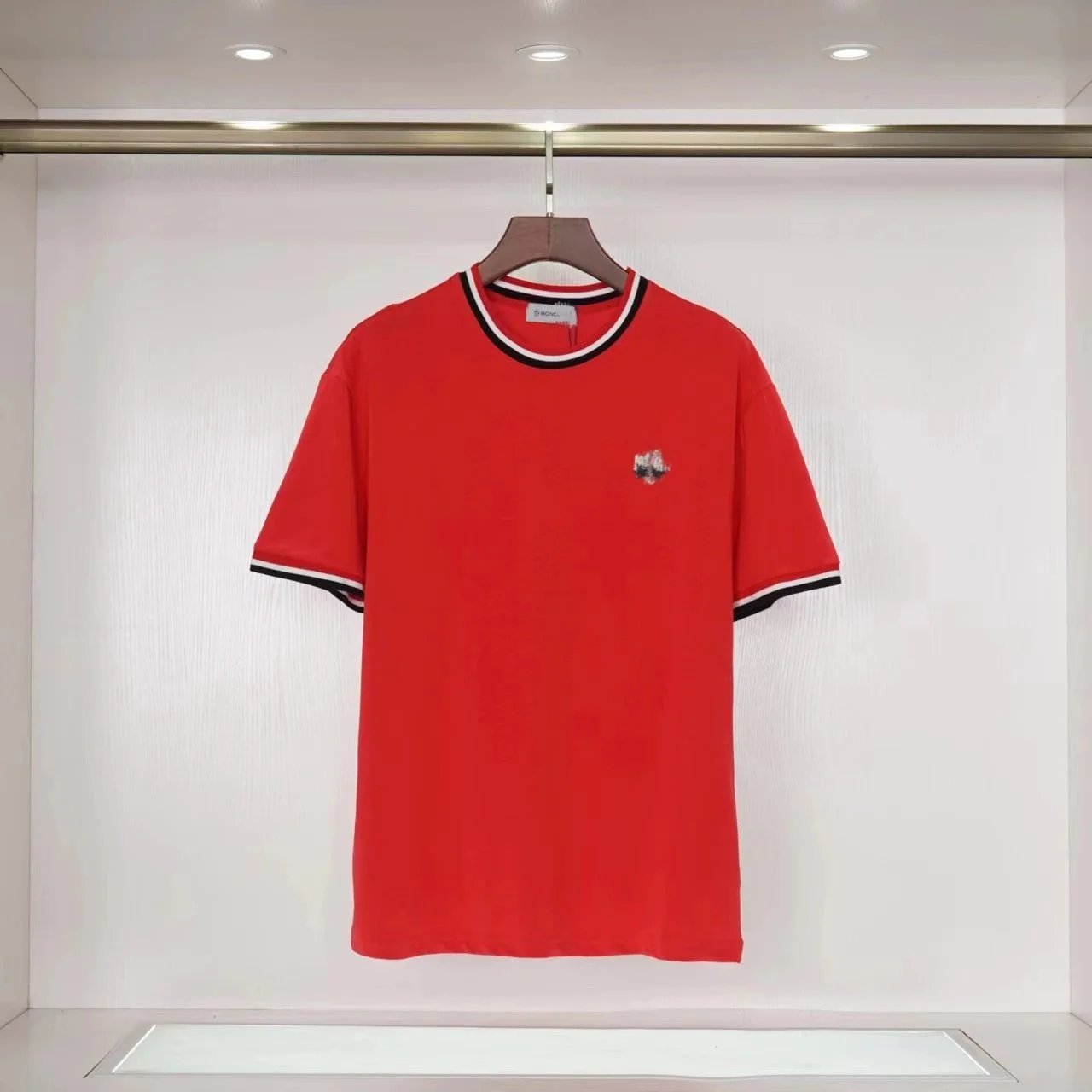 Moncler Dragon Logo Black T-Shirt - 10