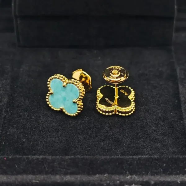 Van Cleef & Arpels Alhambra Turquoise Gold Earrings - 1