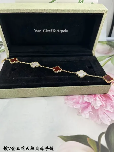 Van Cleef & Arpels Alhambra Five Motifs Bracelet in Gold with Red and White Mother-of-Pearl - 1