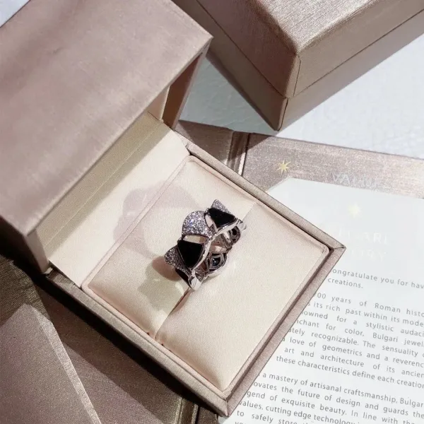 Bvlgari Serpenti Viper Ring Black Onyx and Diamond Ring - 1
