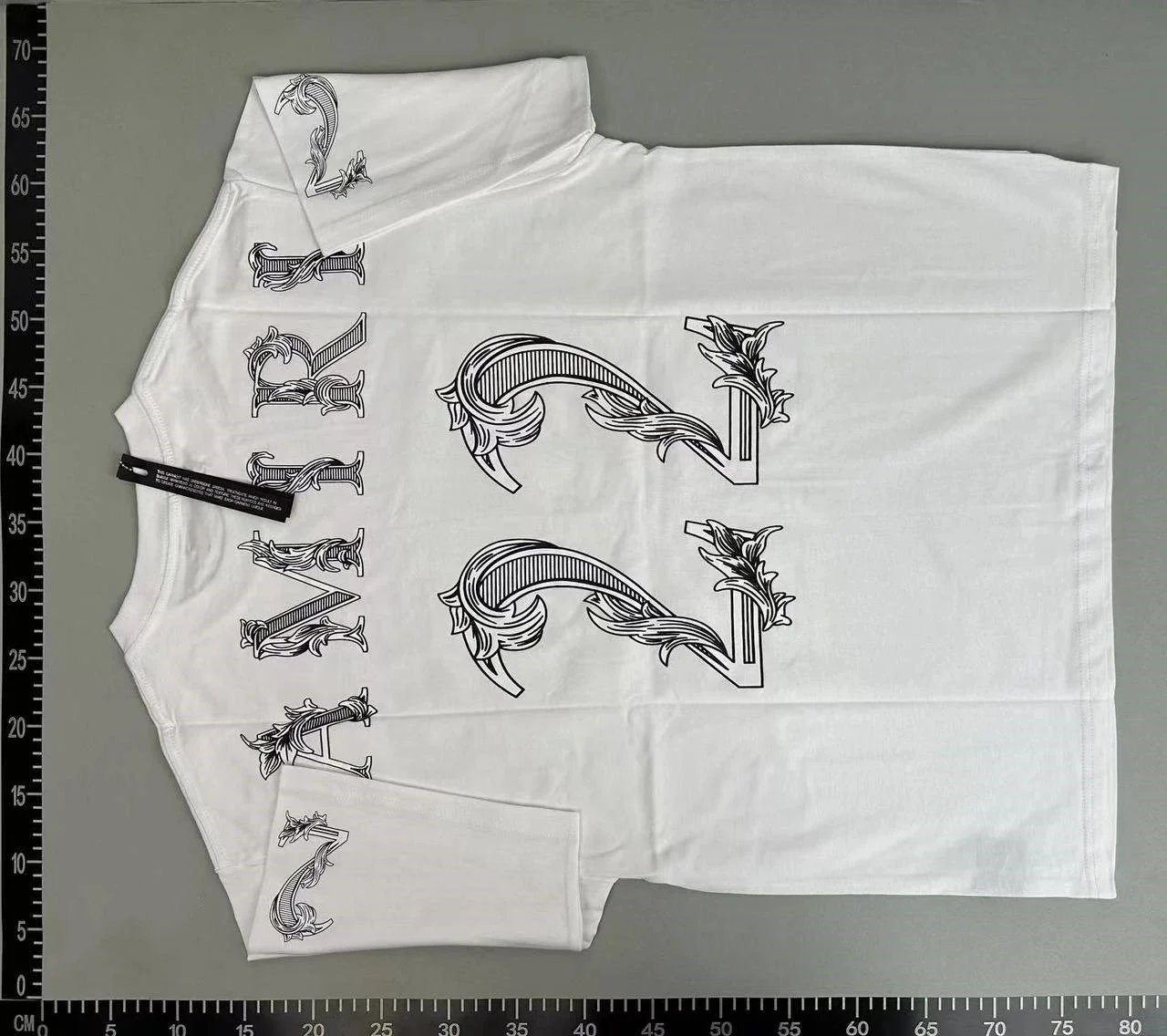 AMIRI Ornate '22' Graphic T-Shirt - 36