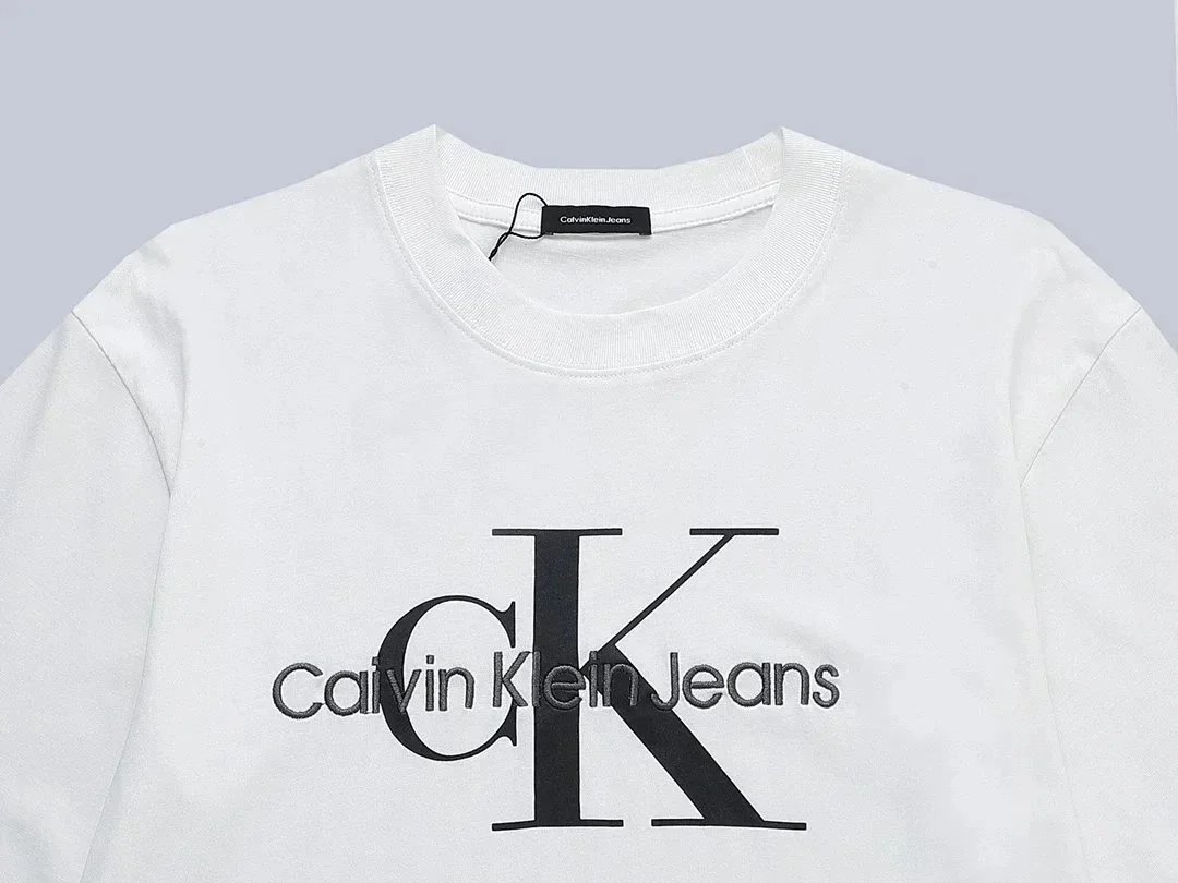 Calvin Klein Jeans Monogram Logo White T-Shirt - 4