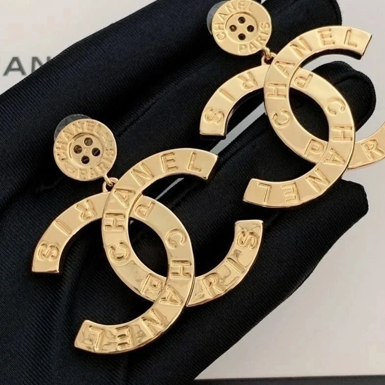 Chanel CC Logo Button Earrings Gold Jewelry - 5