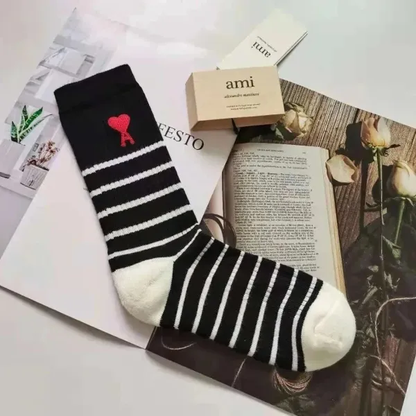 Play Comme des Garçons x Ami Striped Heart Socks - 1