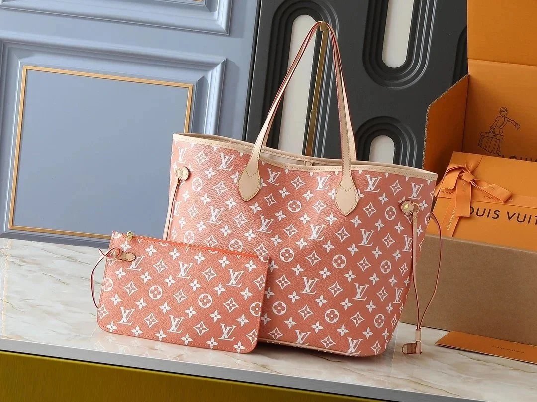 31.0 x 28.0 x 14.0..