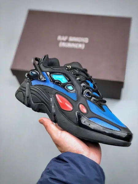 Design Raf Simons Ozweego Black Glow-in-the-Dark Sneakers Chunky Sneakers - 6