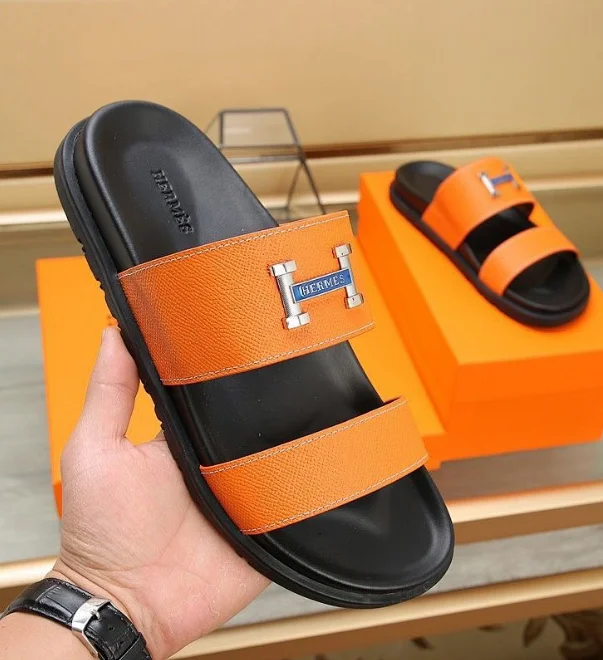Hermès Slippers Open-Toe Slide product detail image 3
