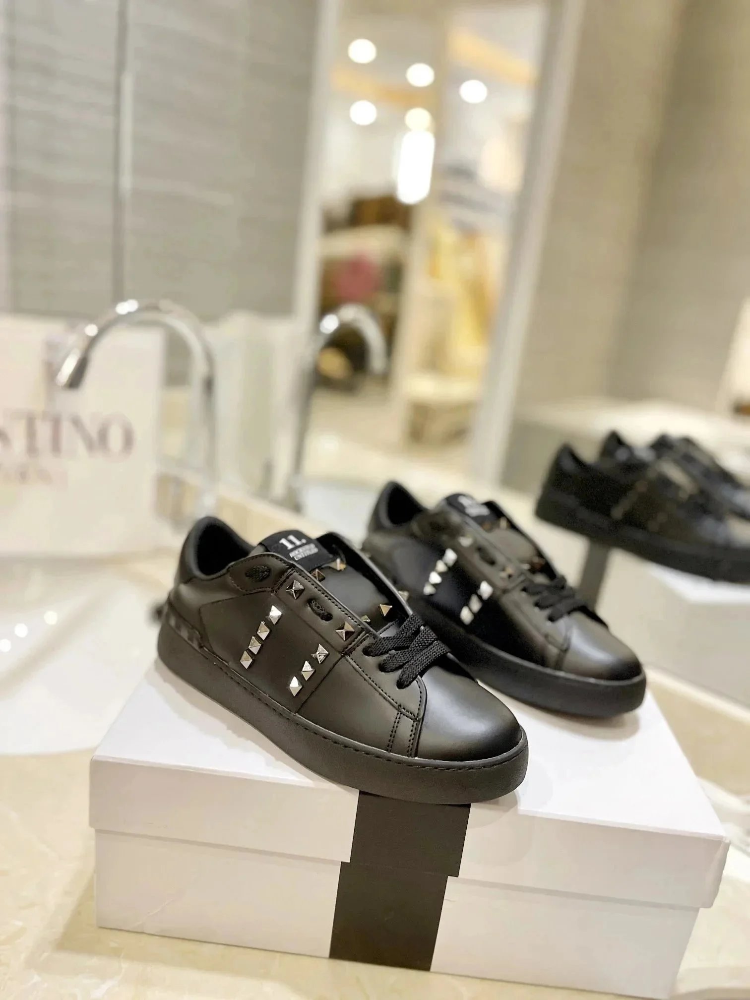 Valentino Valentino Rockstud Leather Sneakers Black Black