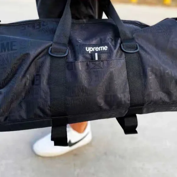 Supreme x Cordura Duffle Bag Red - 17