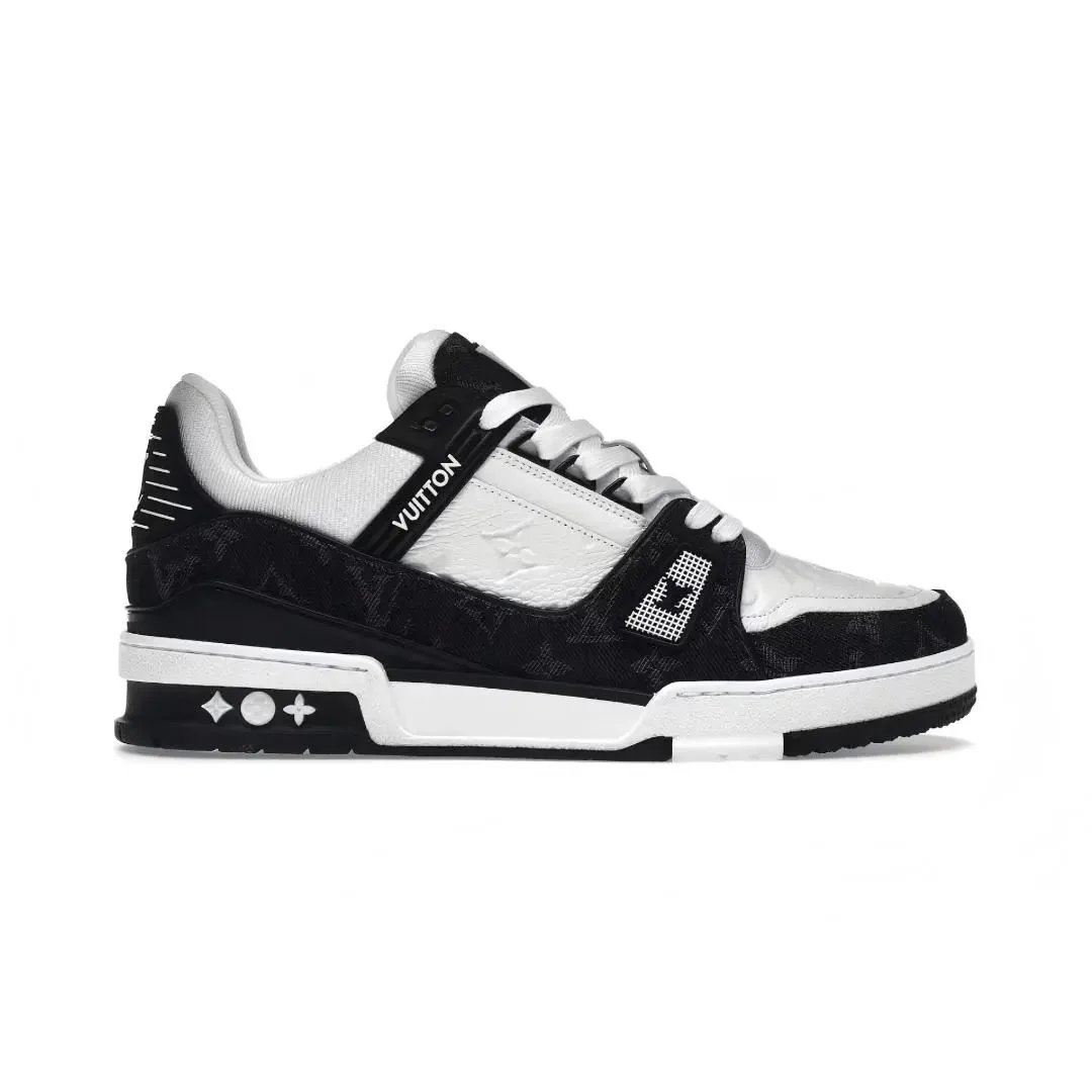 WhiteBlack