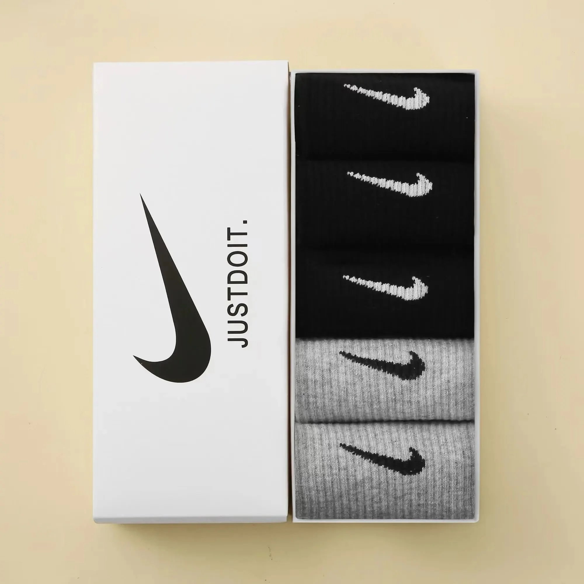 5-pair set (black + black + black + gray + gray)