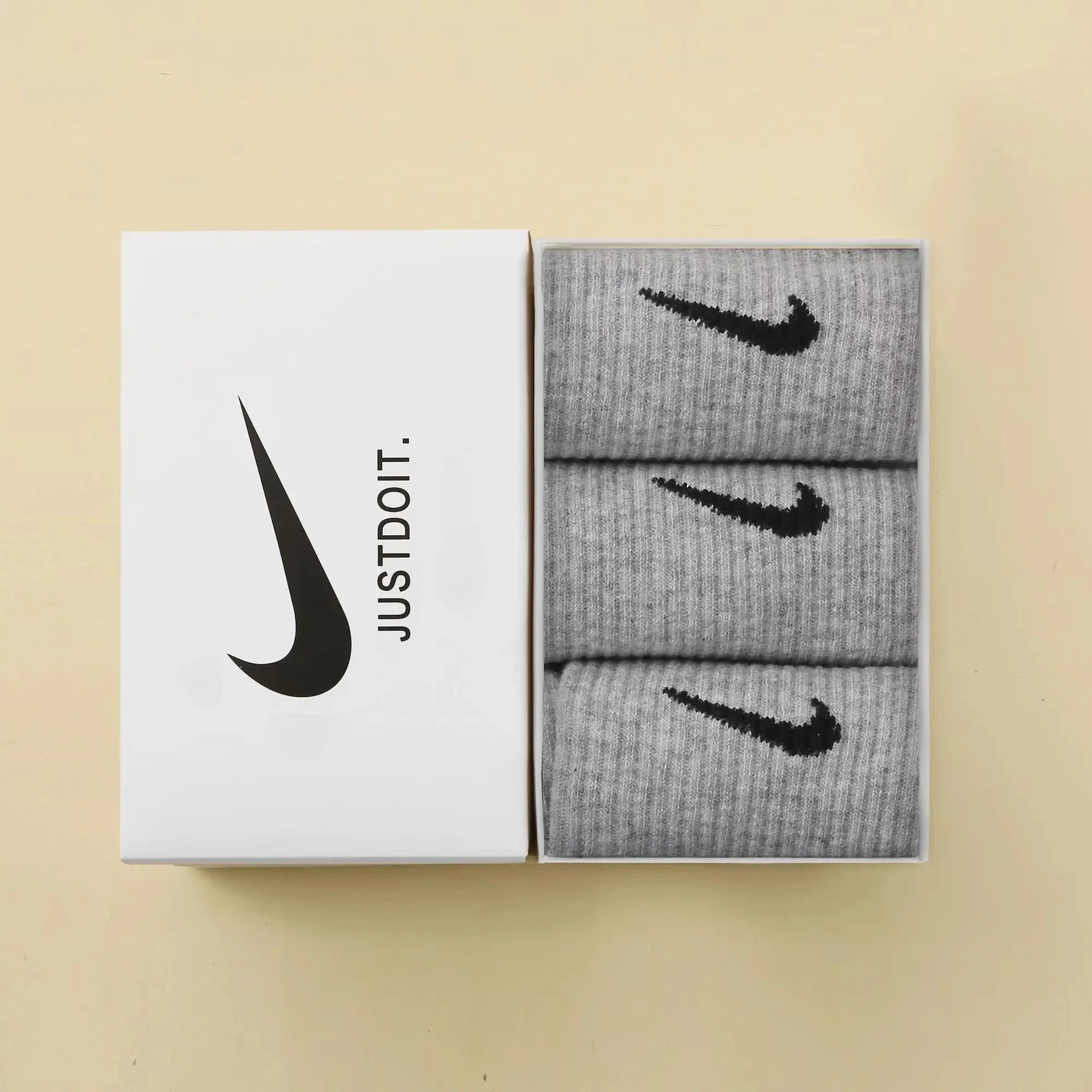 3-pair set (gray + gray + gray)