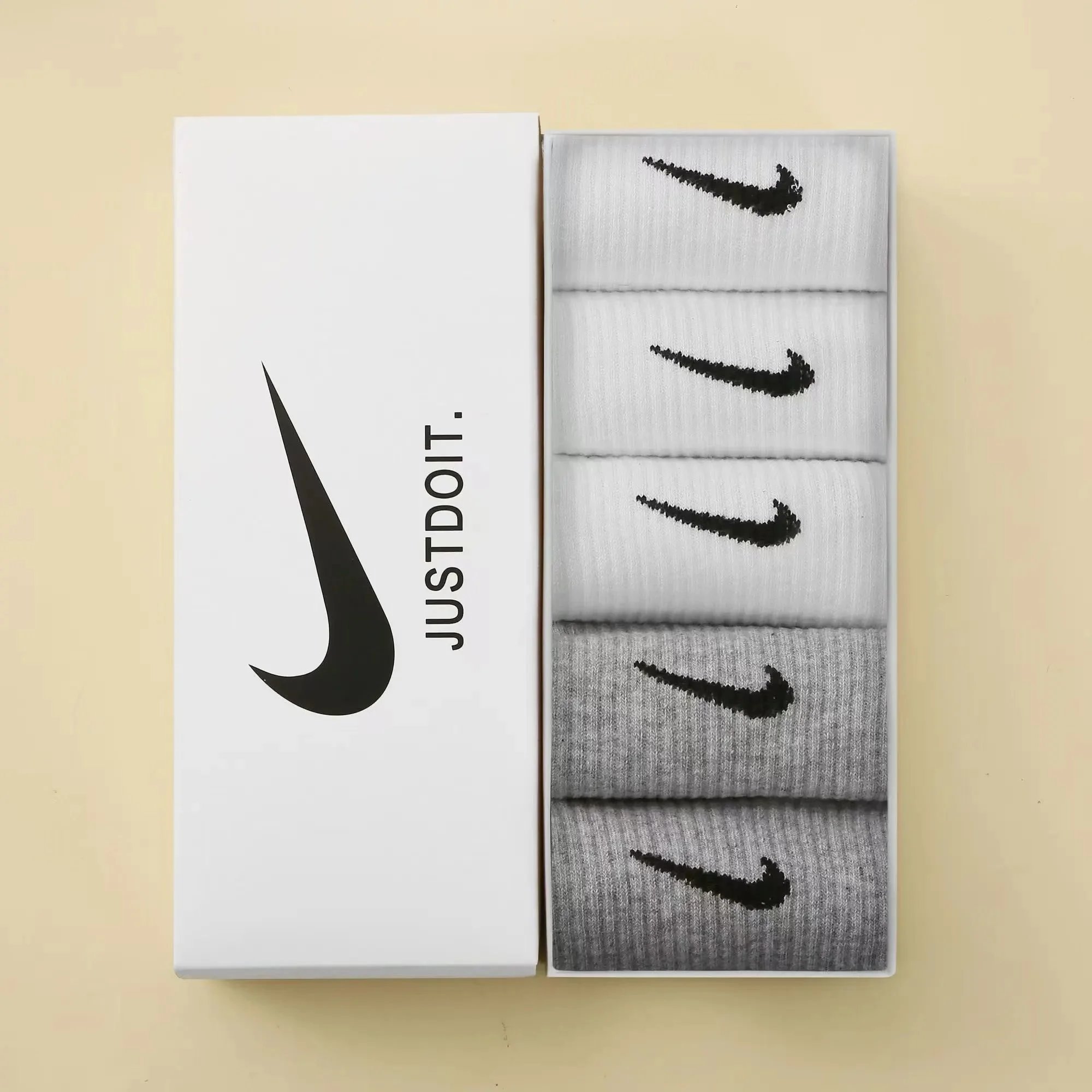 5-pair set (white + white + white + gray + gray)