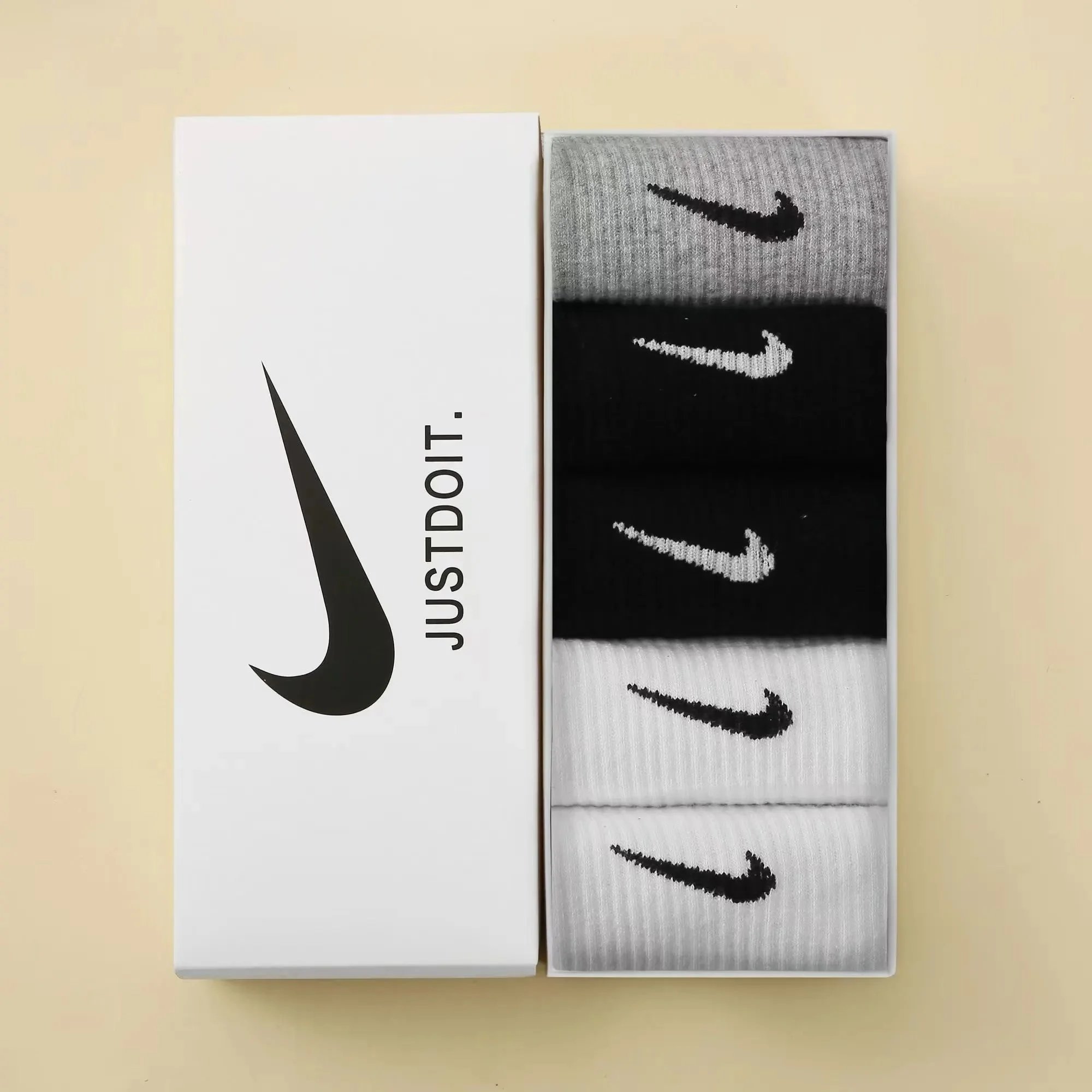 5-pair set (white + white + black + black + gray)