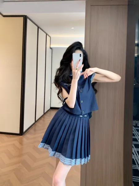 Design Pleated Skirt Set with Plaid Trim Navy Blue Schoolgirl-Style Dress - 4