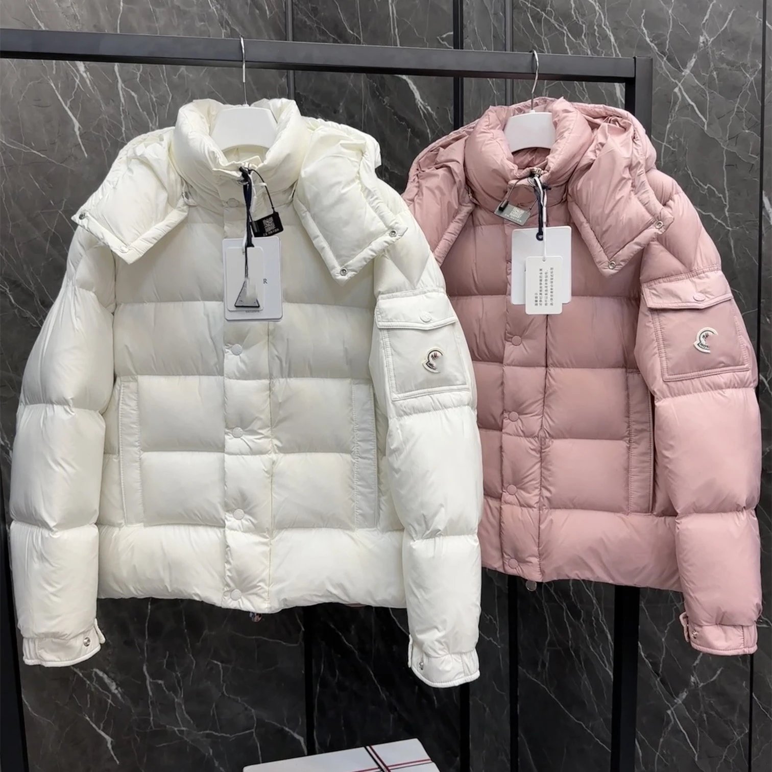 Moncler Classic Matte Maya Short Parka 90 Whit
